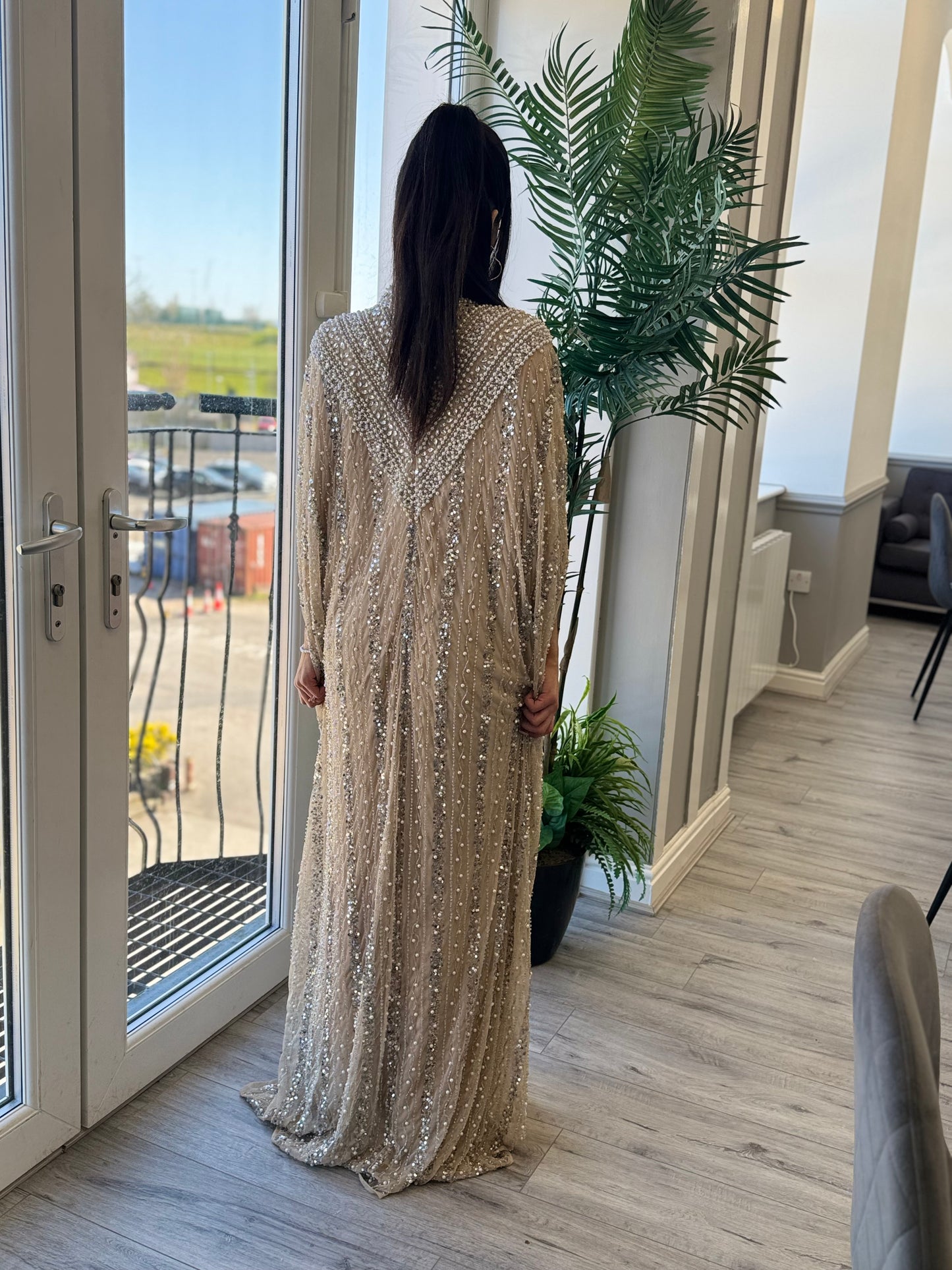 The Aila Cape (Beige)