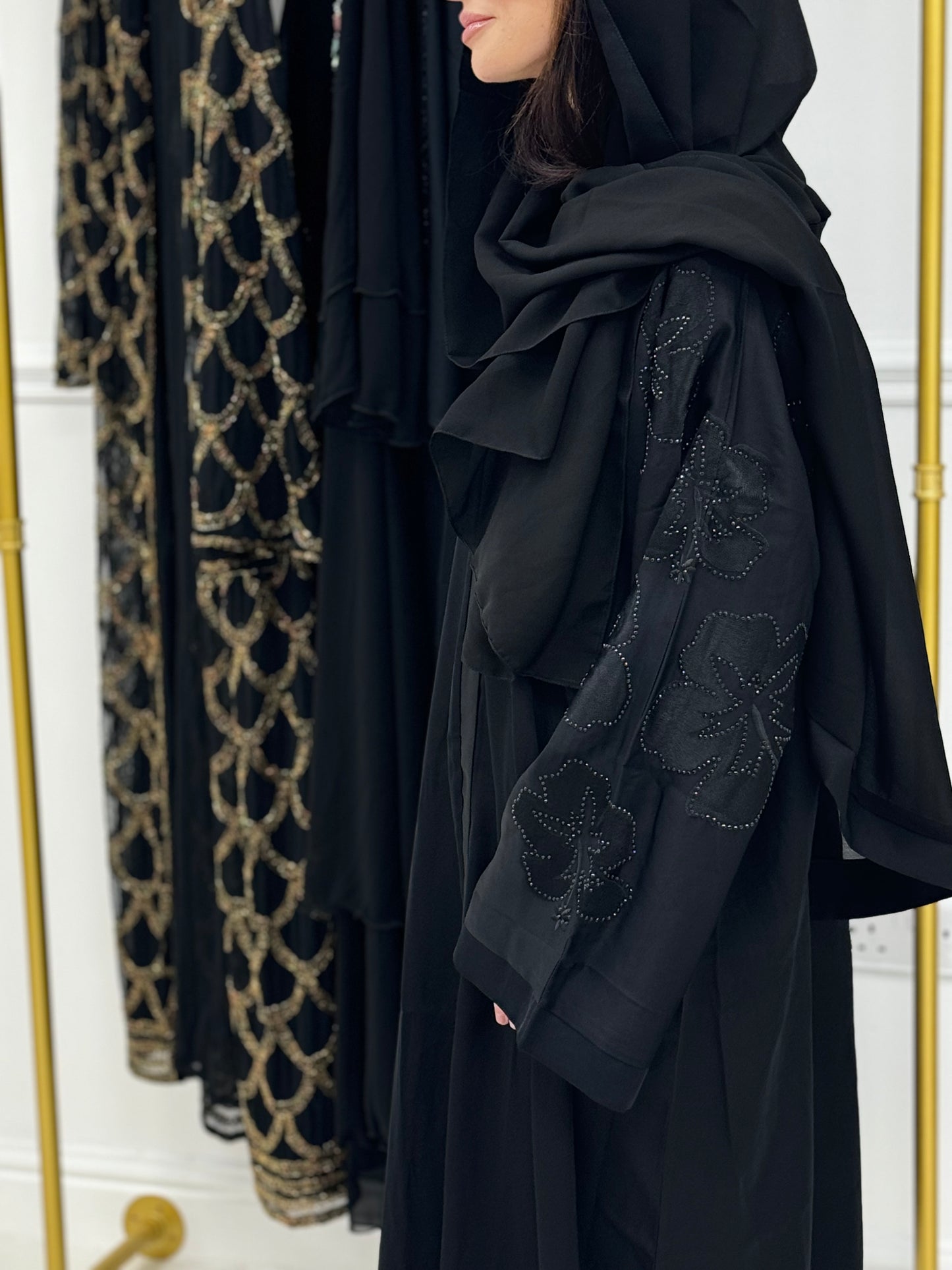 The Lola Abaya