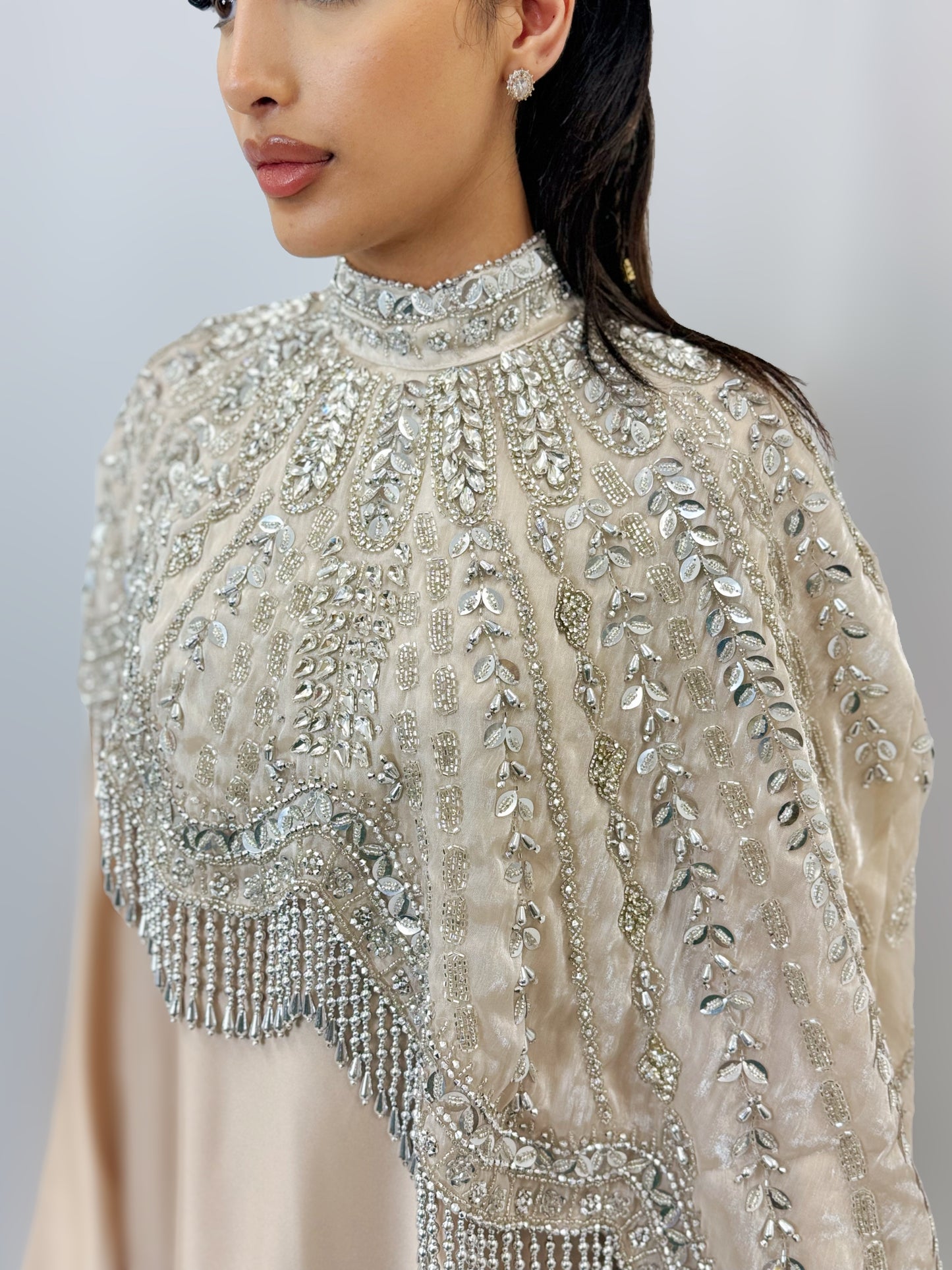 The Irha Cape (Ivory)