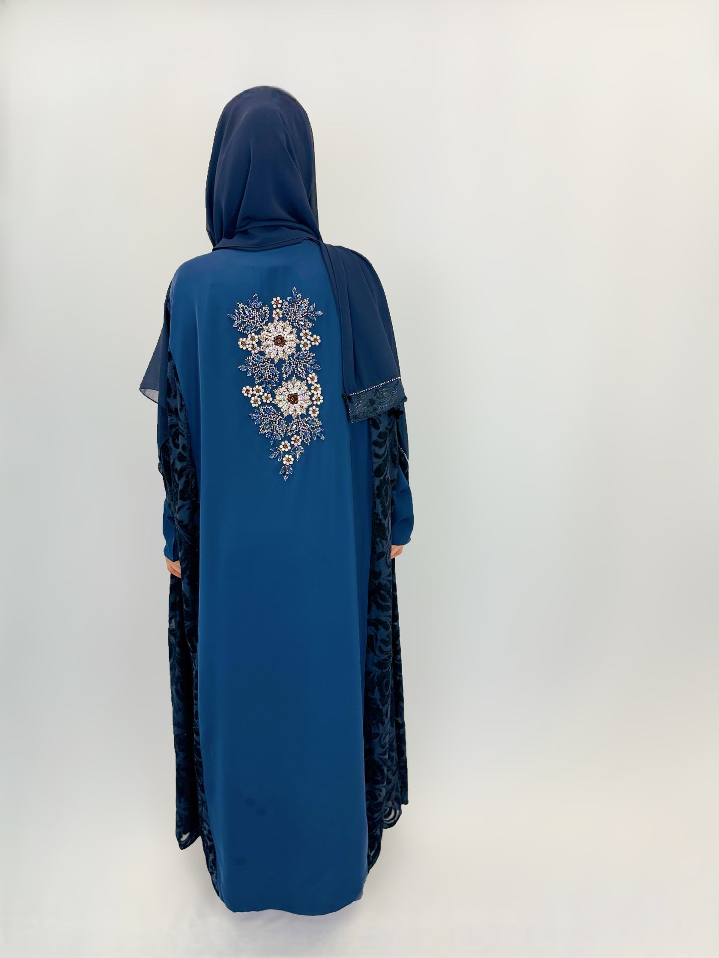 The Tamana Abaya