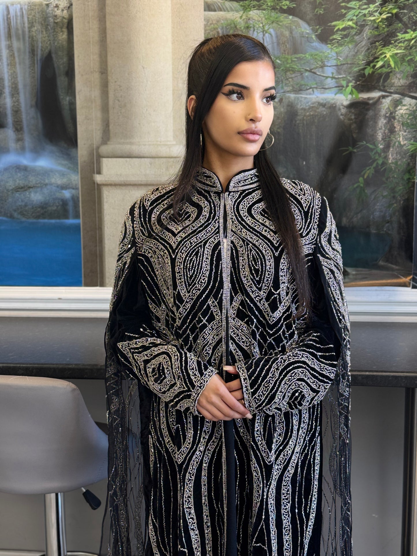 The Almirah Abaya Silver (velvet sleeves)