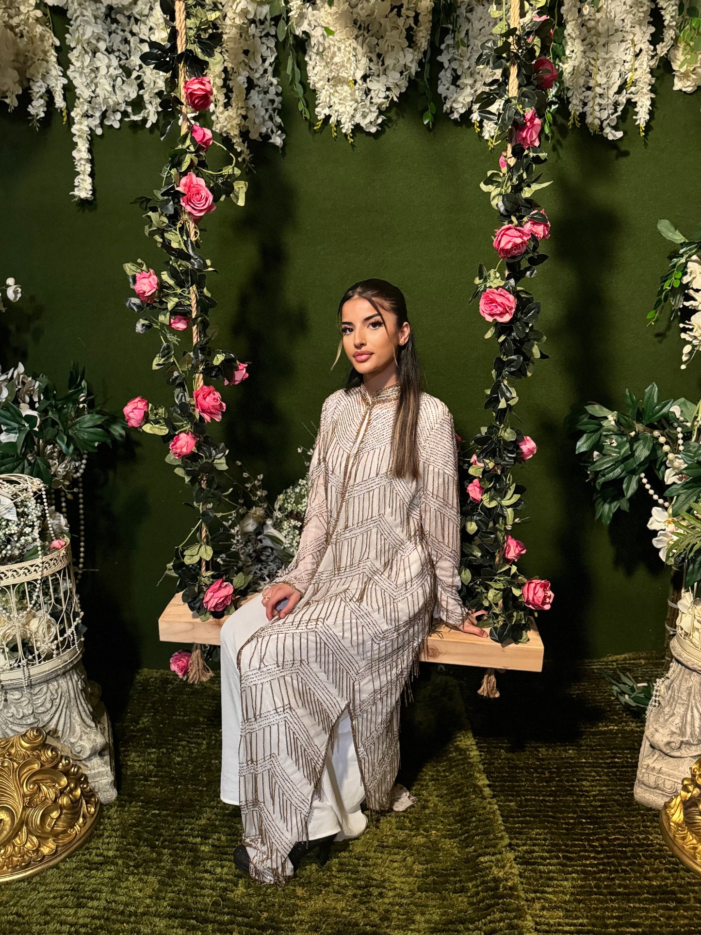 The Wajiha Abaya (white/gold)