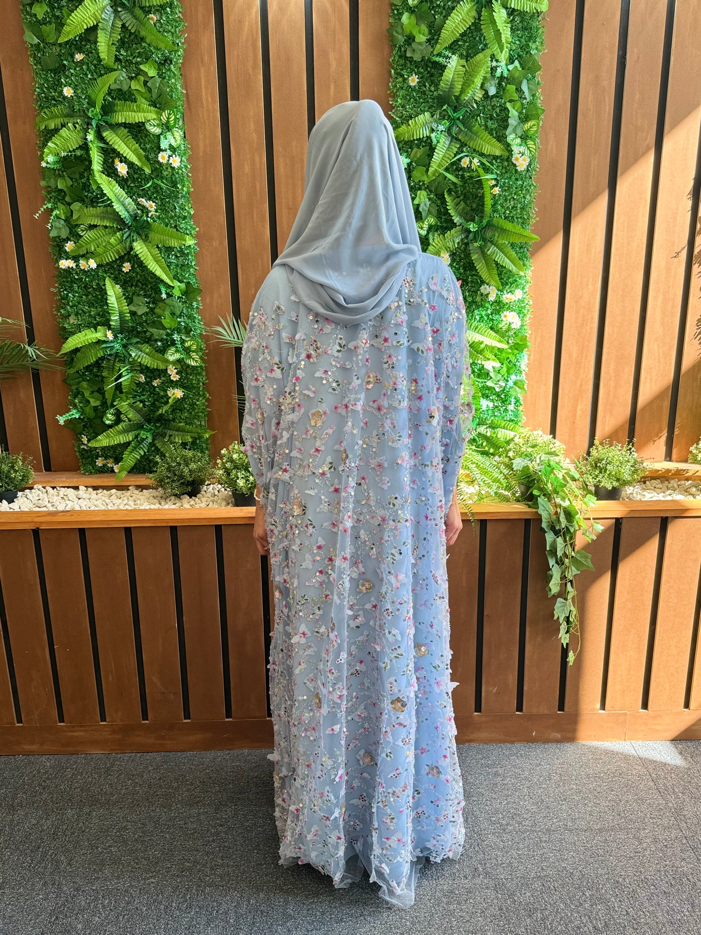 The Lilly Abaya