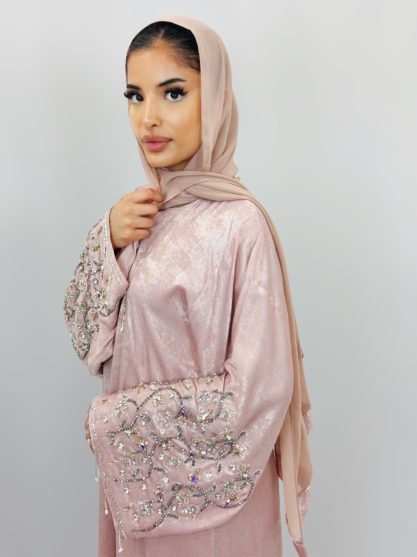 The Maha Abaya