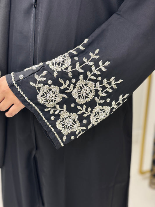 Modern Aaliyah Abaya Design | Luxury Modest Styles | Hishma