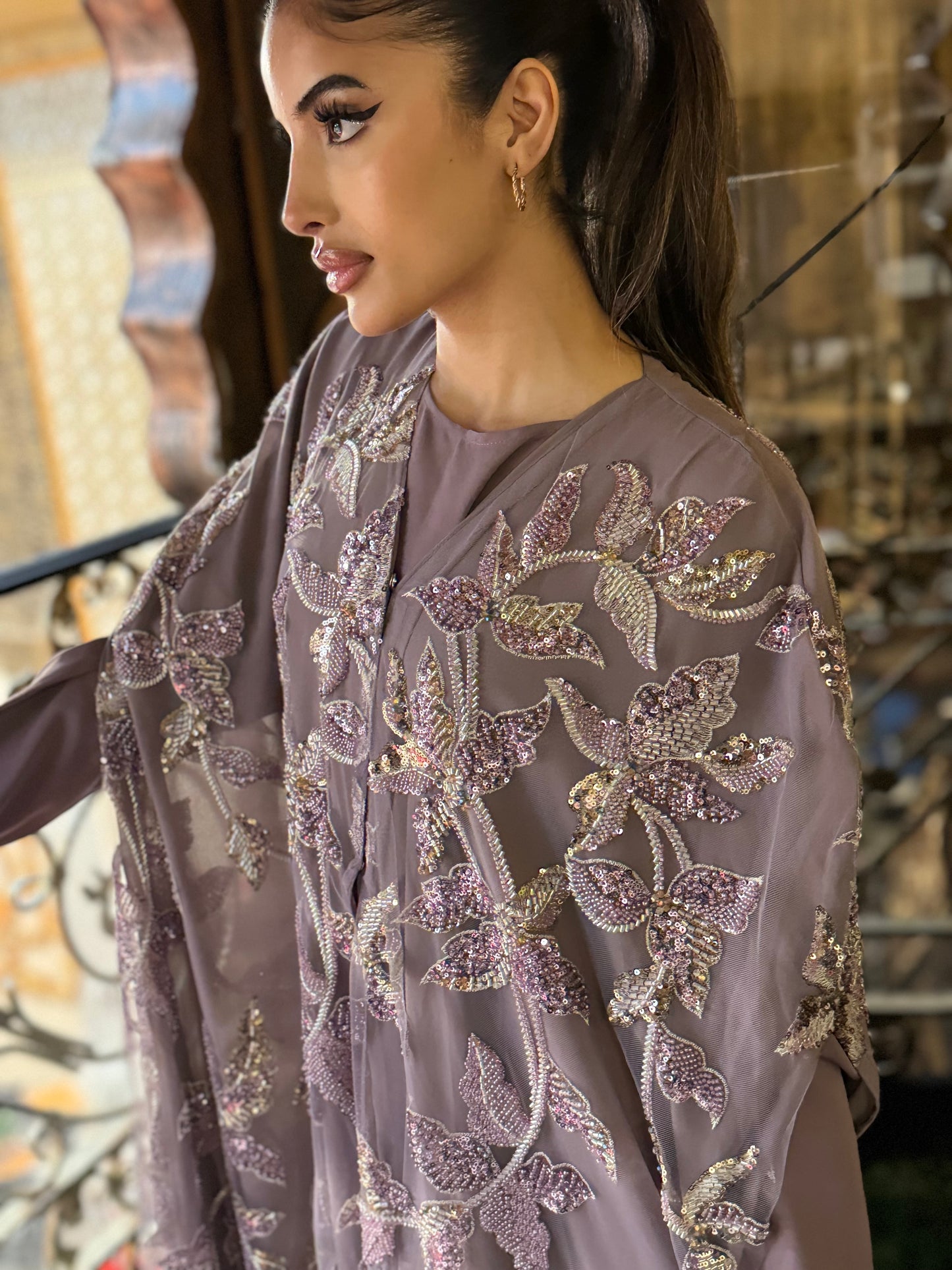 The Aroosa Abaya (Lilac)